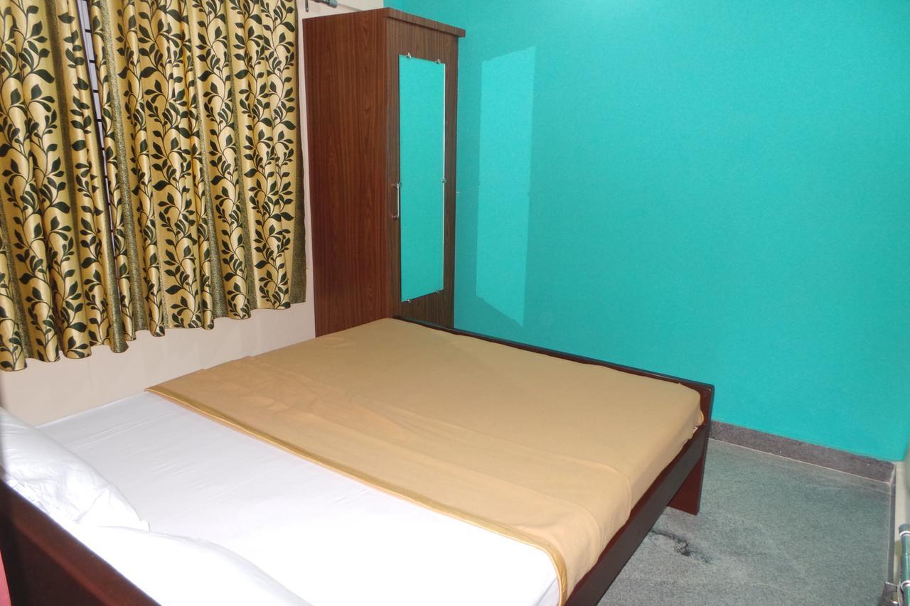 Iroomz Sri Vinayaka Comfort วิราจเปต ภายนอก รูปภาพ