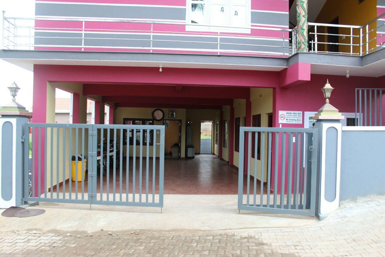 Iroomz Sri Vinayaka Comfort วิราจเปต ภายนอก รูปภาพ